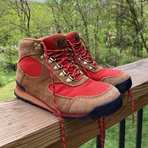 Danner Hiking Boot size 5.5